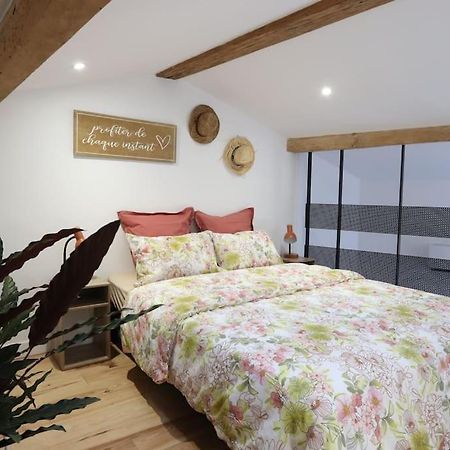 L'Appartement Du 71 C Niort Luaran gambar